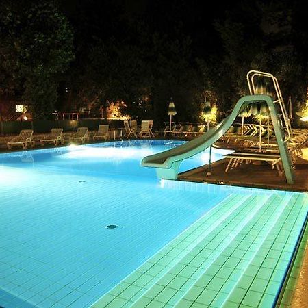 Hotel Giamaika 切塞纳蒂科 外观 照片