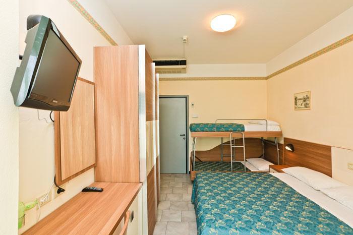 Hotel Giamaika 切塞纳蒂科 外观 照片